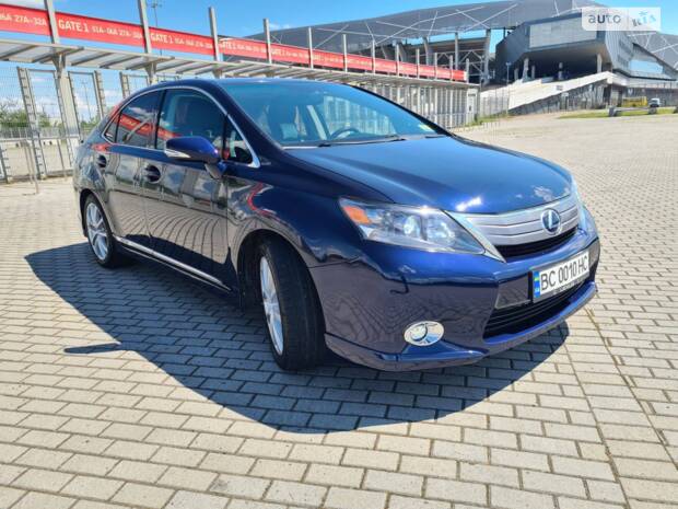 Lexus HS 2011