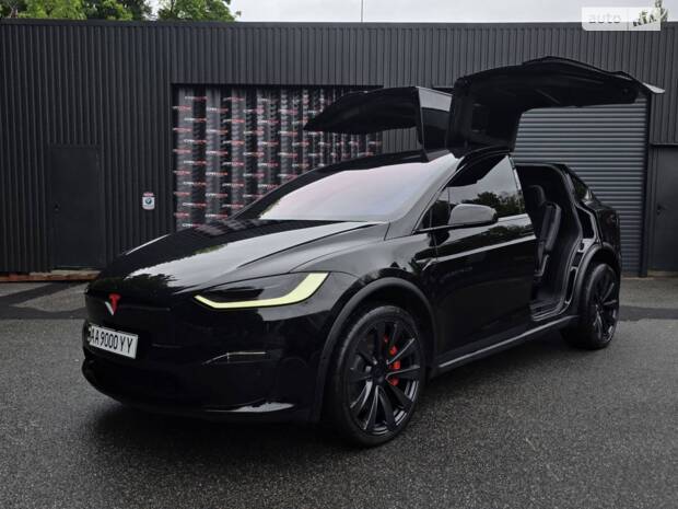 Tesla Model X 2022