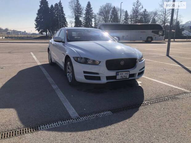 Jaguar XE 2017