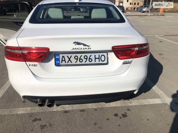 Jaguar XE 2017