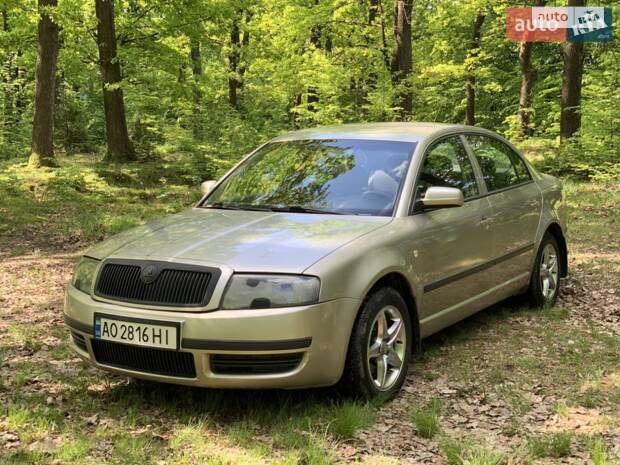 Запотівають передні фари. Особливо коли холодно