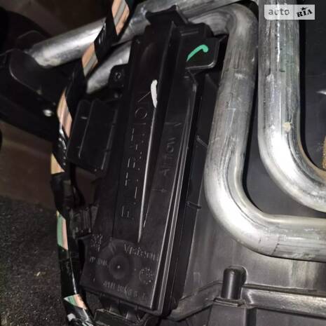 Історія. Частина 12. Дим з вихлопної, новий склопідйомник, ТО і прощання.