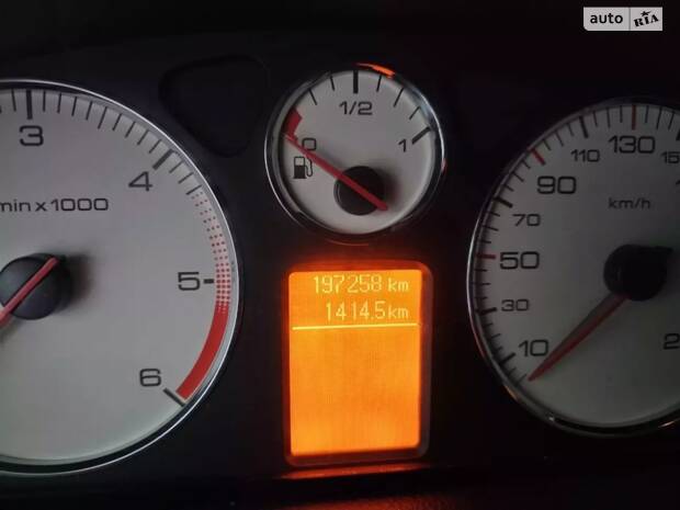 Історія. Частина 12. Дим з вихлопної, новий склопідйомник, ТО і прощання.