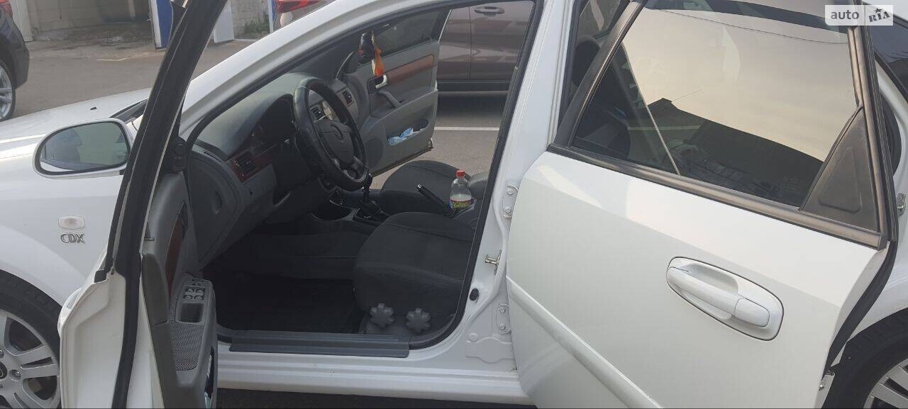 Daewoo Lacetti 2012
