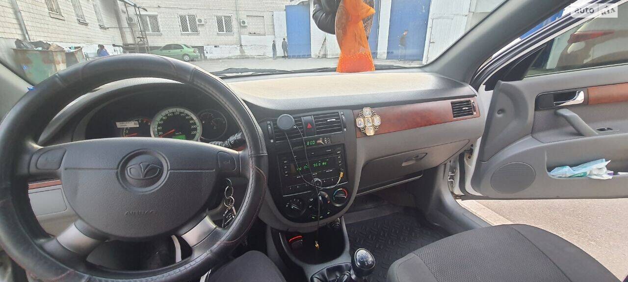 Daewoo Lacetti 2012