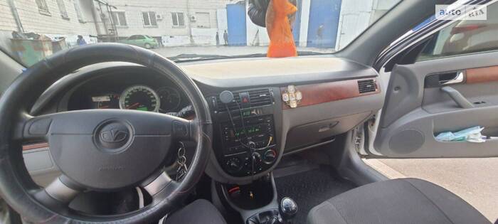 Daewoo Lacetti 2012