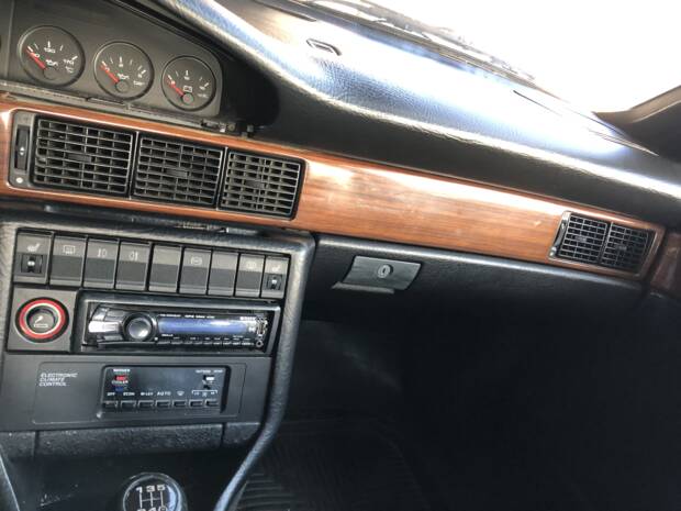 Стан салону  