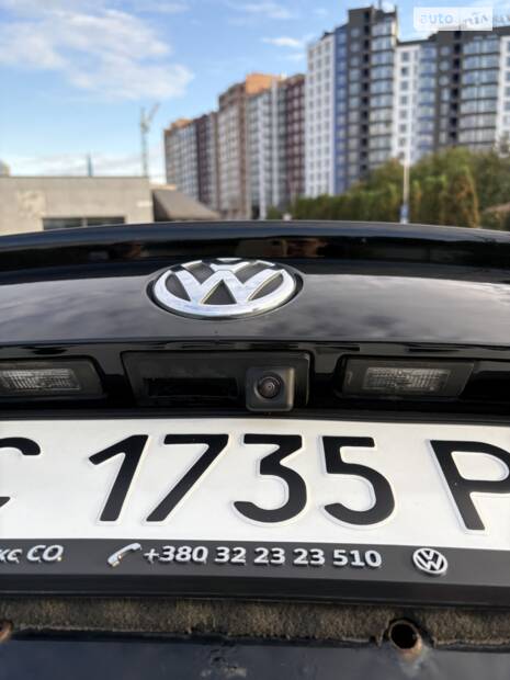 Заміна штатної мультимедіа на VW Passat NMS