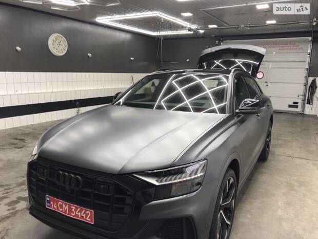 Audi Q8 'First'