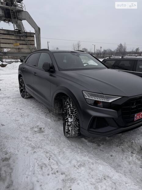 Audi Q8 'First'
