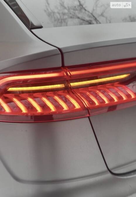 Переробка фонарів в Європу Audi Q8