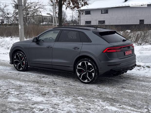 Спортивні пружини H&R на Audi Q8