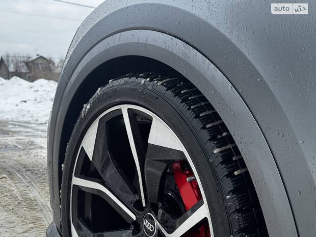 Спортивні пружини H&R на Audi Q8