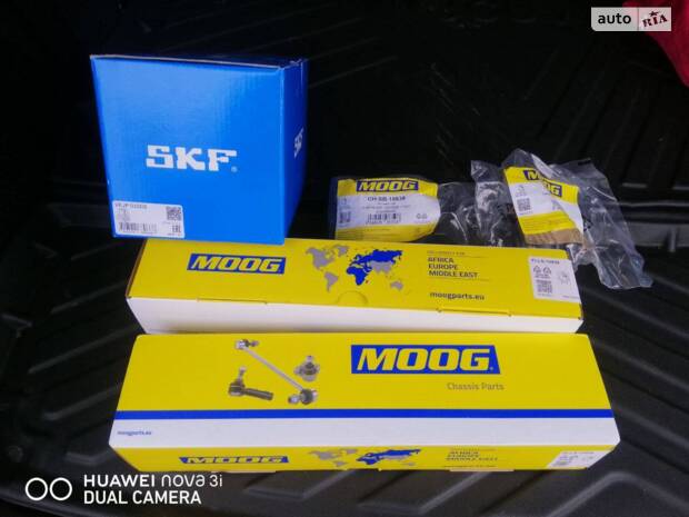 Заміна передніх втулок і тяг стабілізатора, пильника лівої гранати