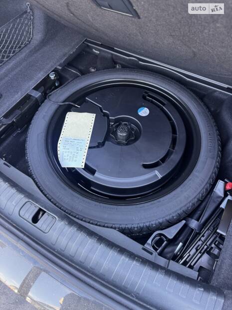 Вітаємо в Україні