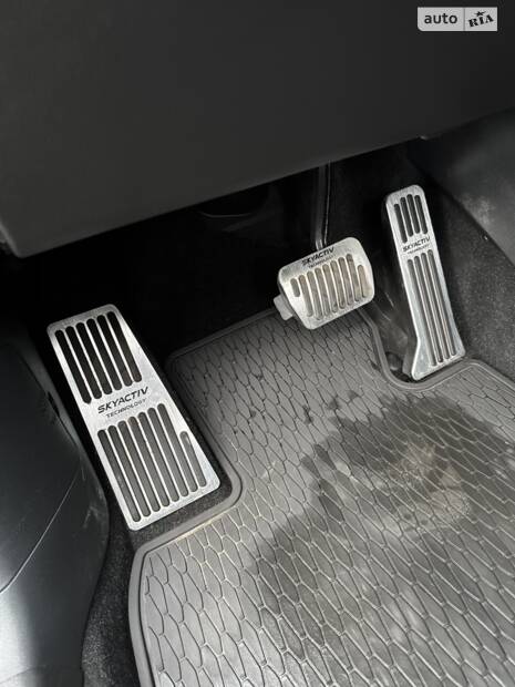 Одне з Найкращих авто це Mazda CX5 Signature