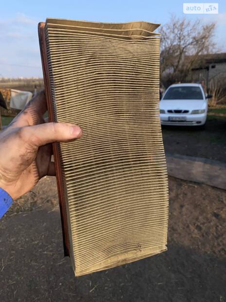 Замінив масло