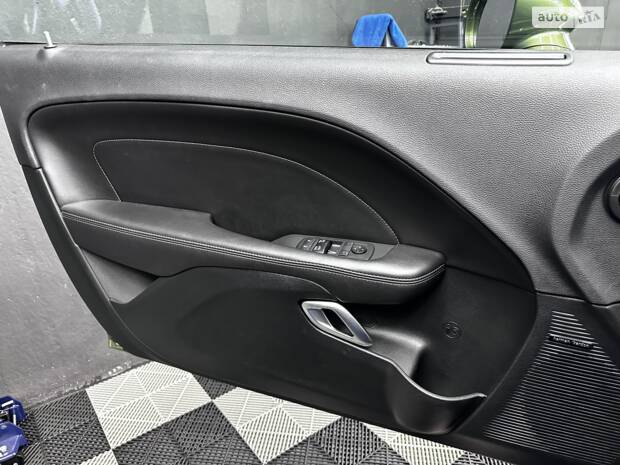 Dodge Challenger 2017