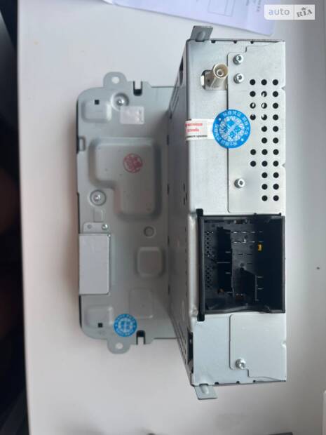 Мігнітола RCD 330, камера заднього огляду та відео реєстратор 70mai в Skoda Fabia Mk2 1.4