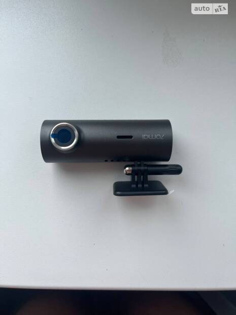 Мігнітола RCD 330, камера заднього огляду та відео реєстратор 70mai в Skoda Fabia Mk2 1.4