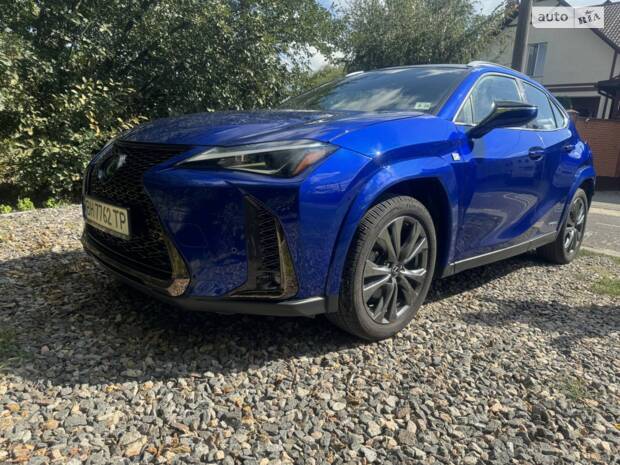 Lexus UX 2019