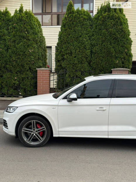 Audi SQ5 2018