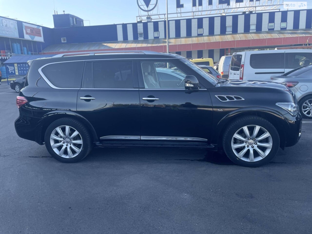 Infiniti QX80 2013