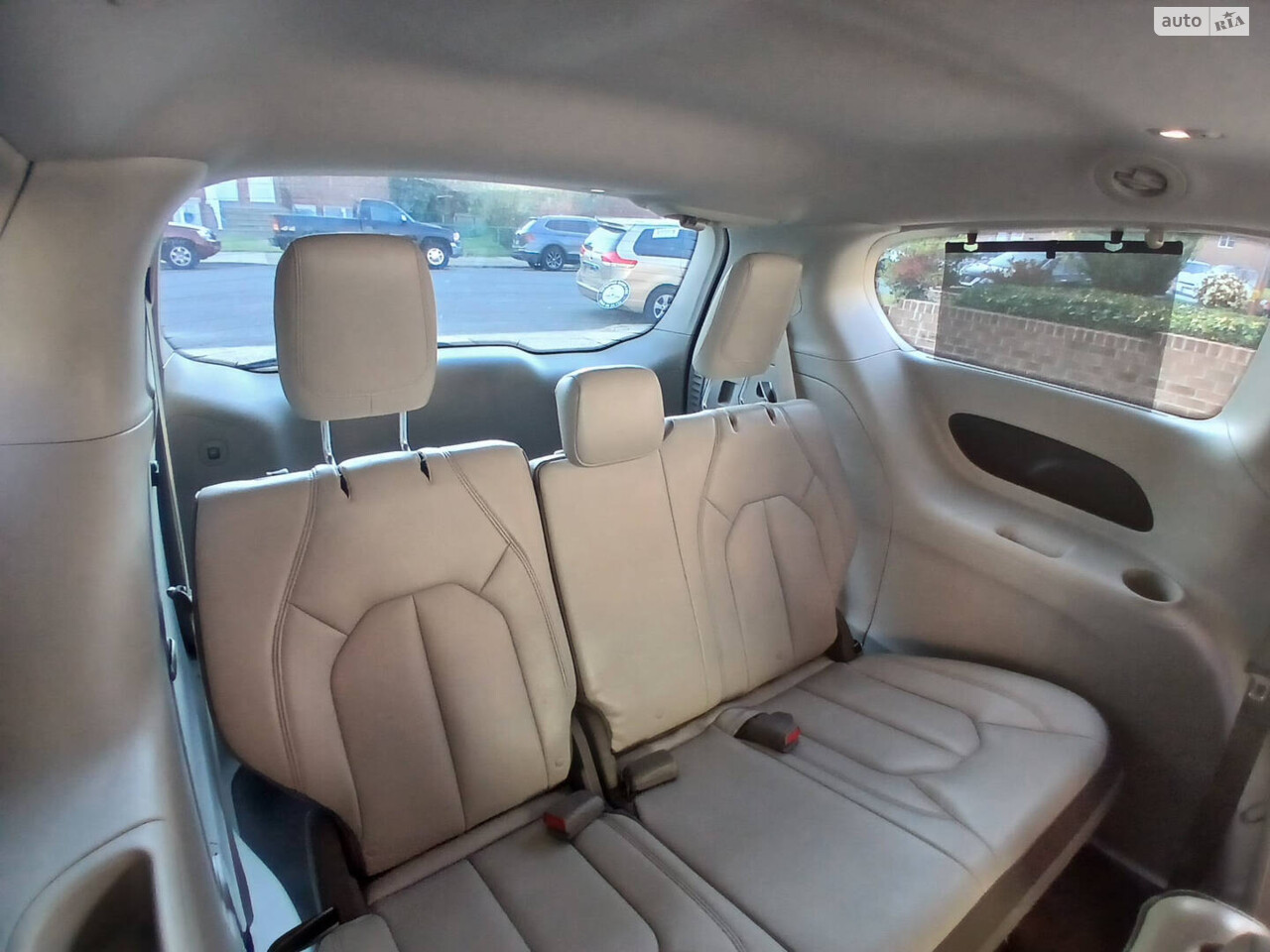 Chrysler Pacifica 2017