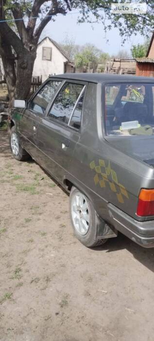 Renault 9 1986