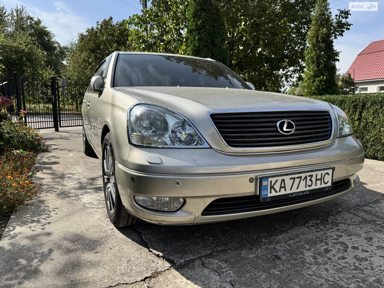 Lexus LS 2002