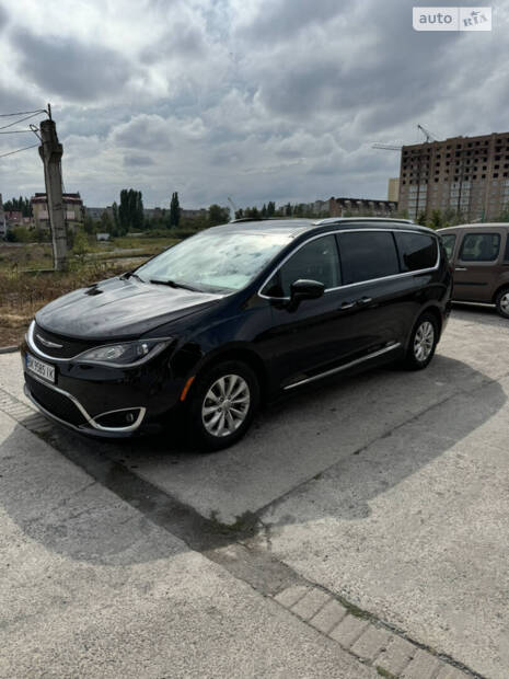 Chrysler Pacifica 2019