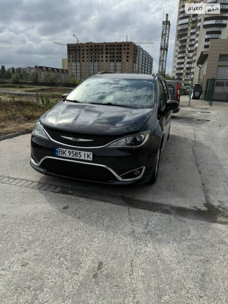 Chrysler Pacifica 2019