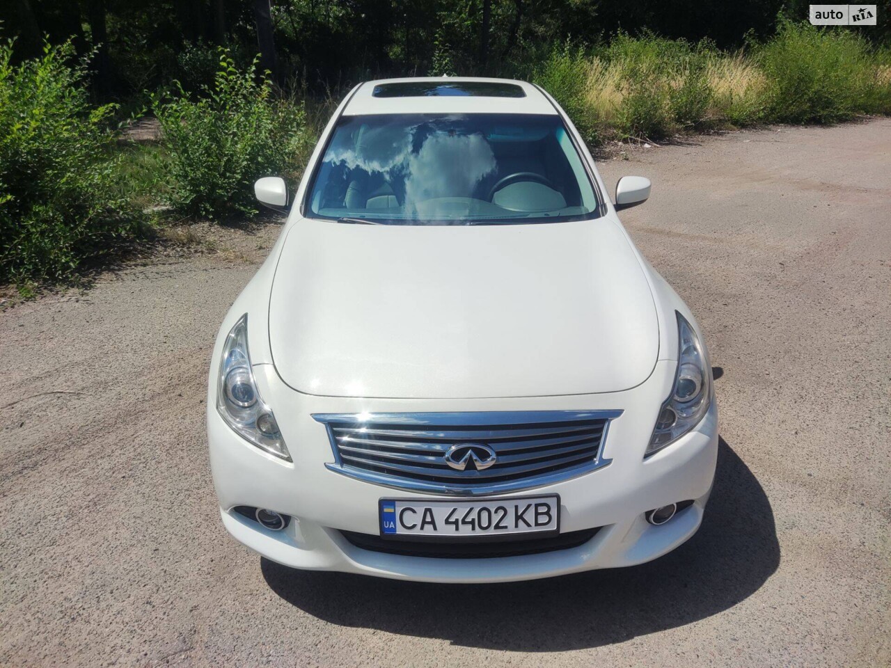 Infiniti G25 2011