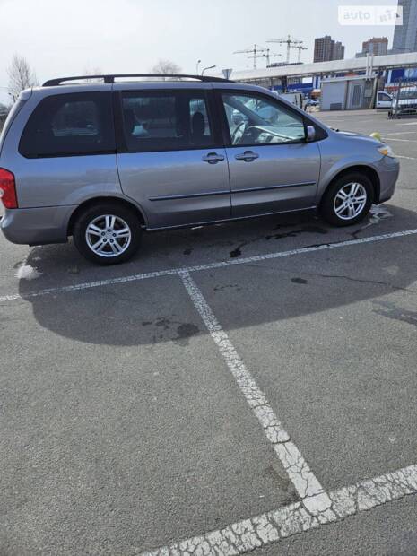 Mazda MPV 2003