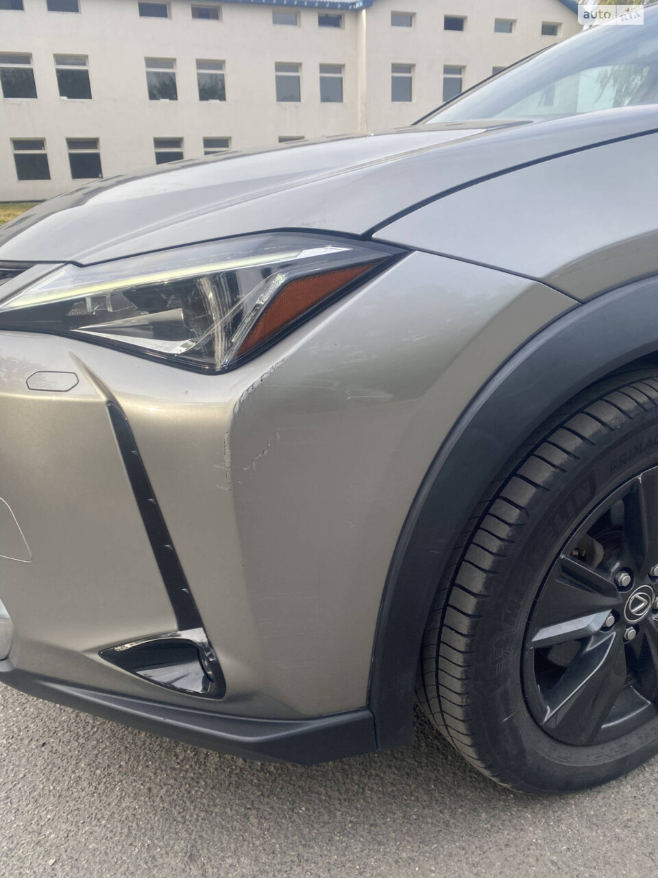 Lexus UX 2019