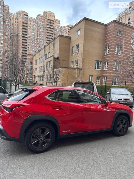 Lexus UX 2019