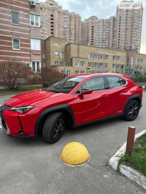 Lexus UX 2019