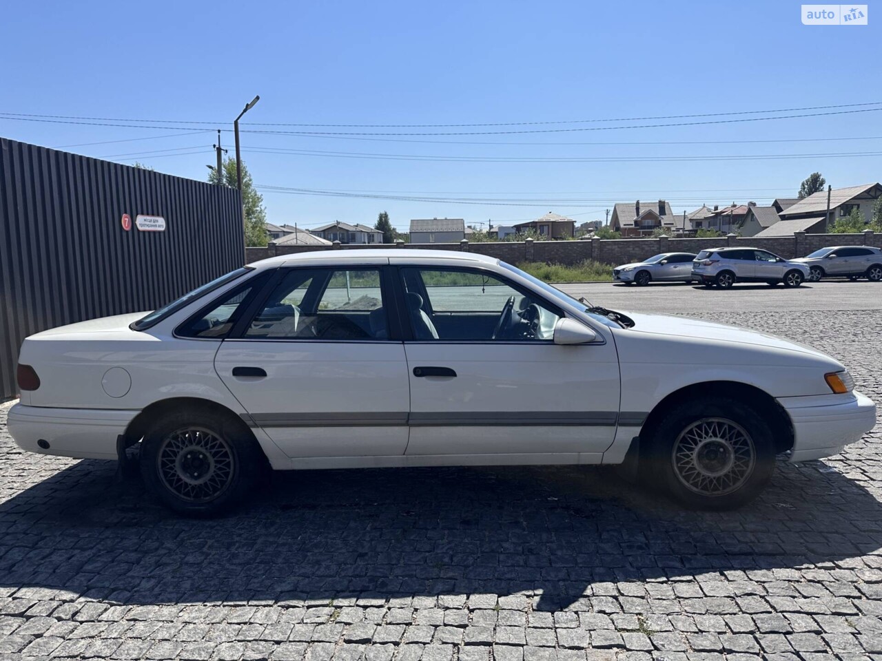 Ford Taurus 1992