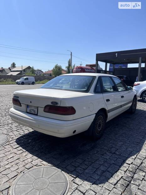Ford Taurus 1992