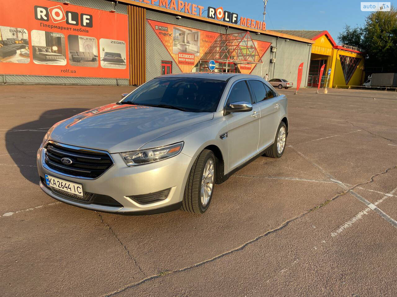 Ford Taurus 2018
