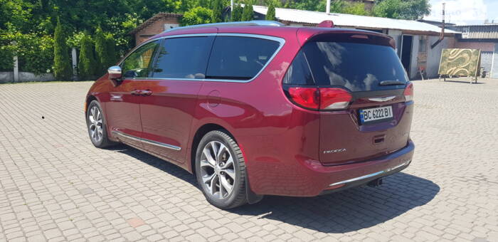 Chrysler Pacifica 2016