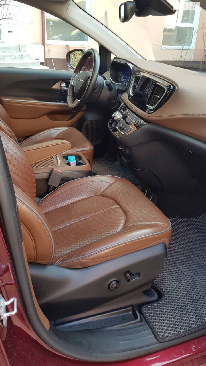 Chrysler Pacifica 2016