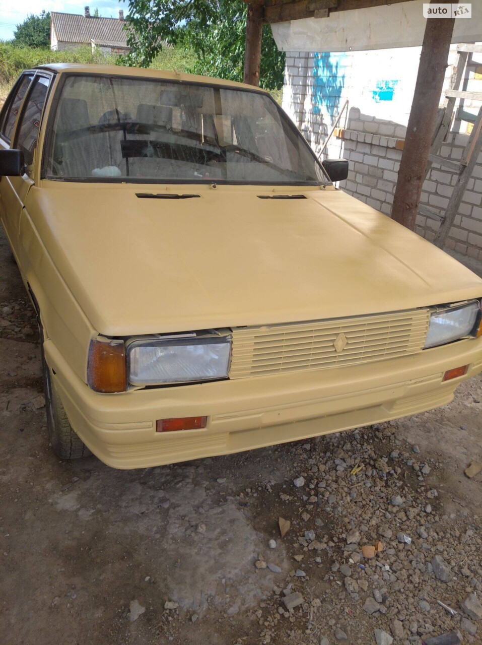 Renault 9 1983