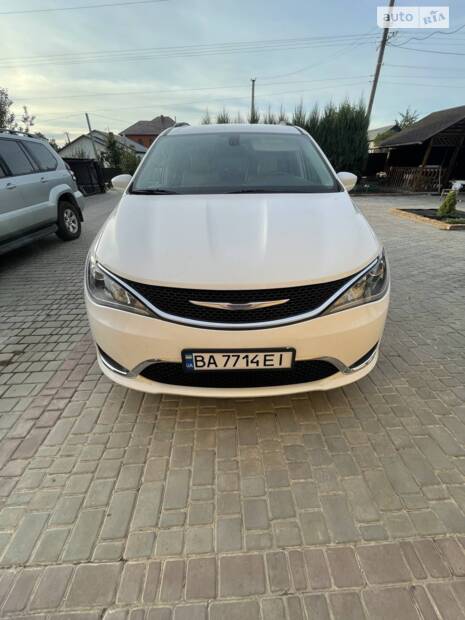 Chrysler Pacifica 2017