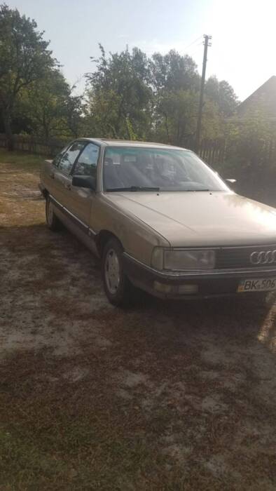 Audi 200 1984