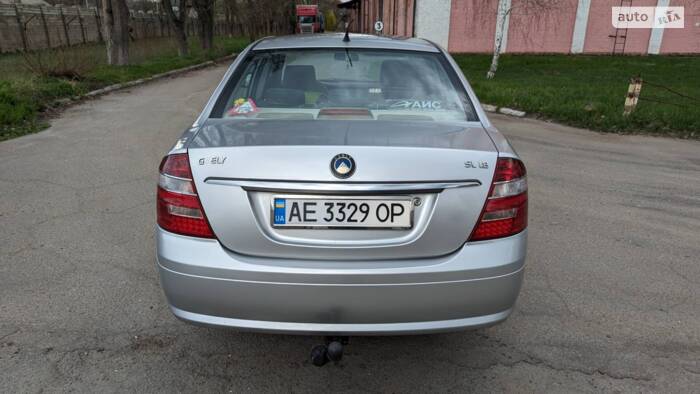 Geely SL 2013