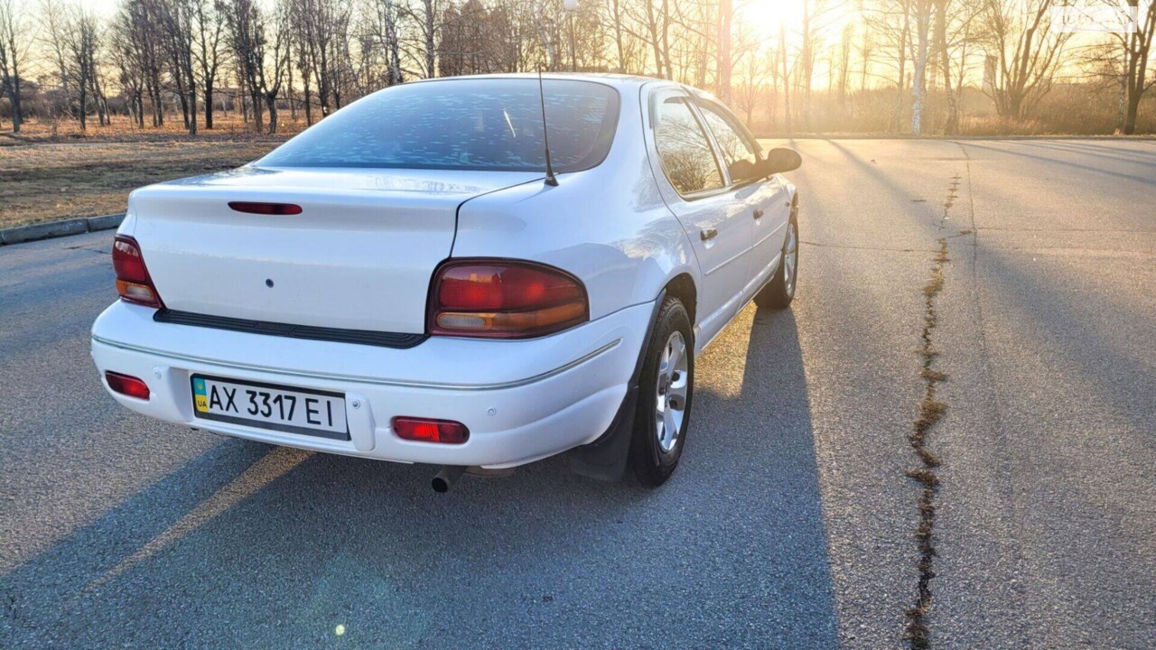 Chrysler Stratus 1997