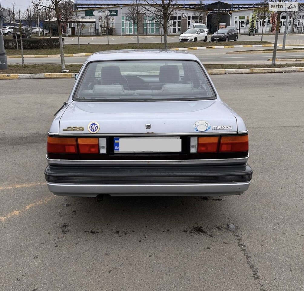 Mazda 929 1987