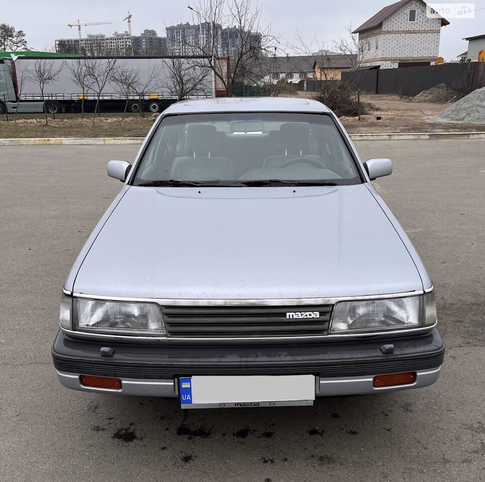 Mazda 929 1987
