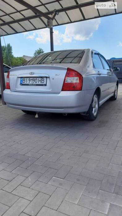 Kia Cerato 2005
